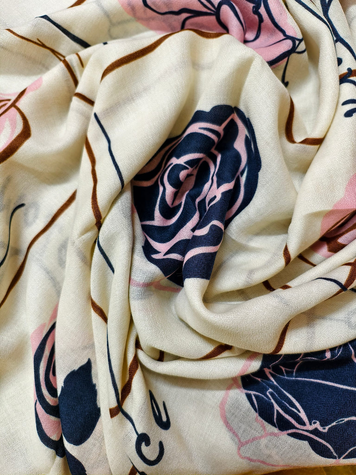 Naqsh Stole — product view 3