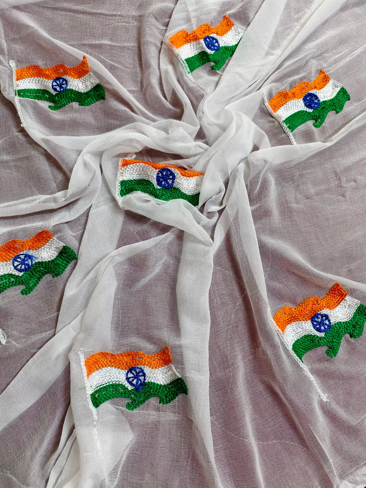 Tricolour Dupatta — product view 3