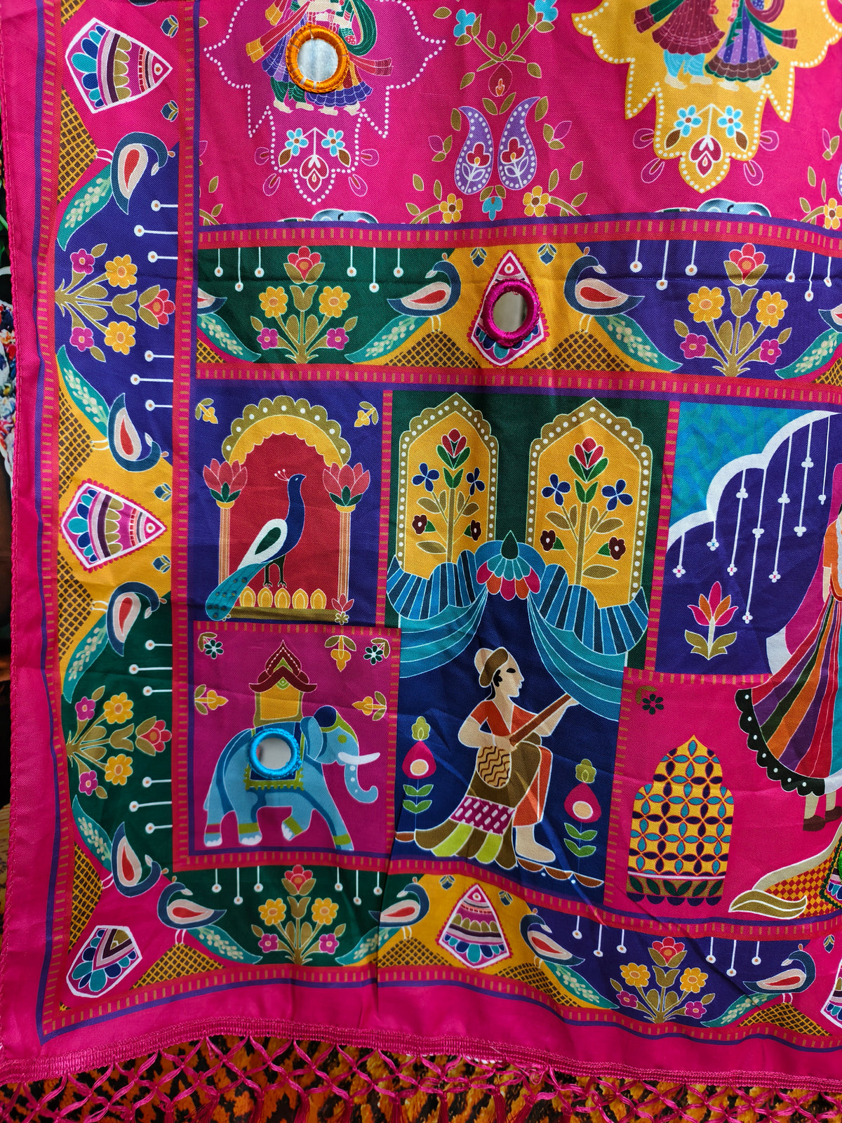 Utsav Dupatta — product view 6